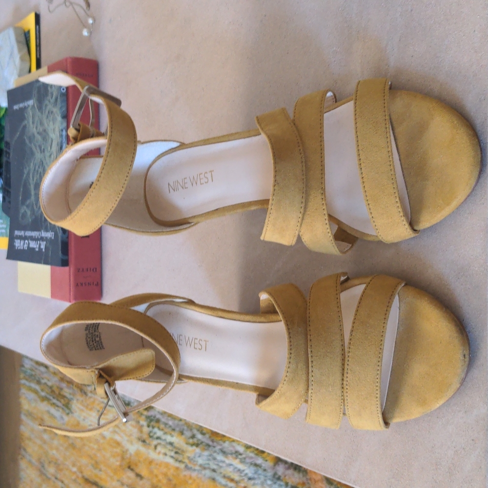Nine west  gently worn block sandals/wedges